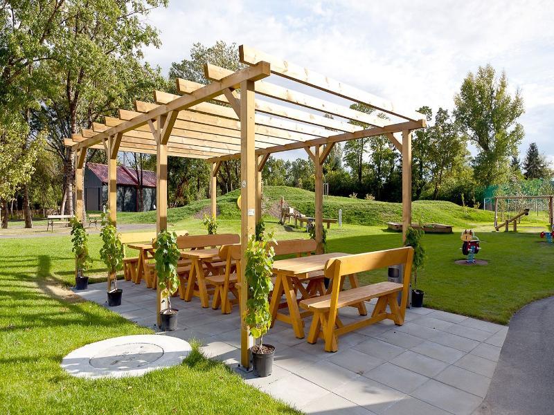 Jufa Hotel Weinviertel - Eselsmuehle Seefeld-Kadolz ภายนอก รูปภาพ