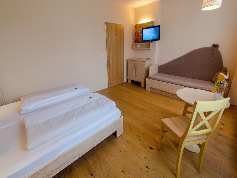 Jufa Hotel Weinviertel - Eselsmuehle Seefeld-Kadolz ภายนอก รูปภาพ