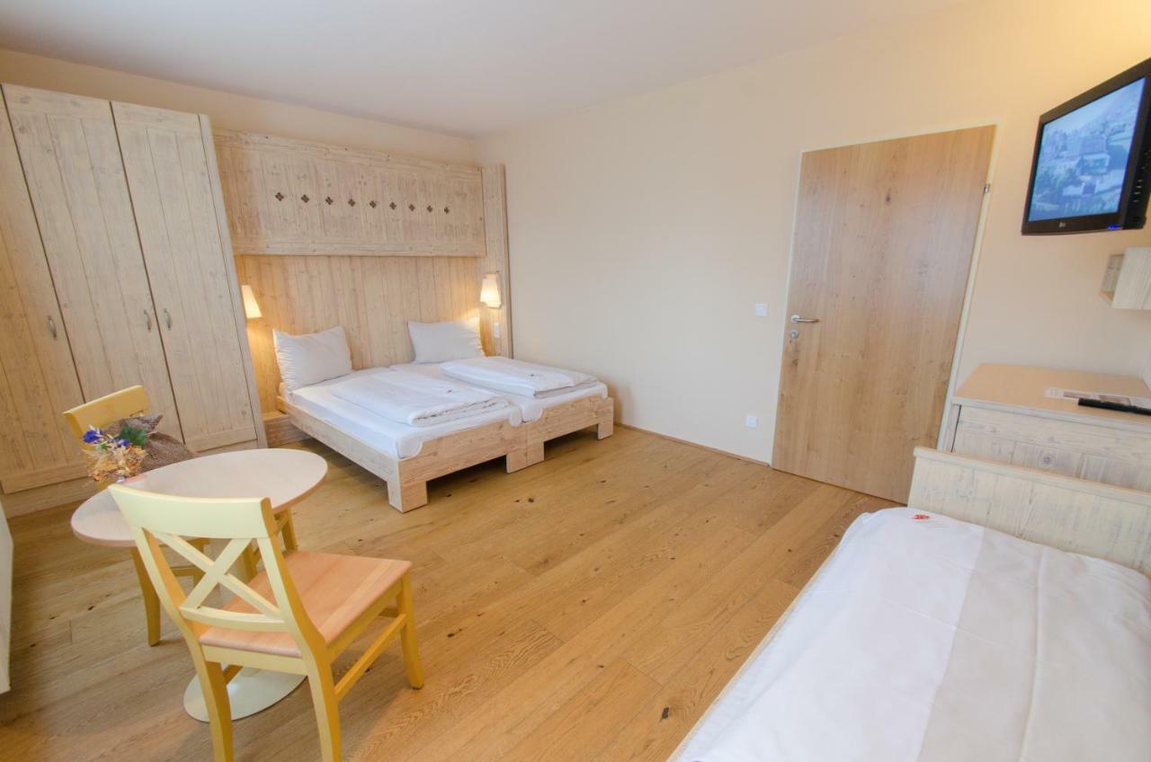 Jufa Hotel Weinviertel - Eselsmuehle Seefeld-Kadolz ภายนอก รูปภาพ